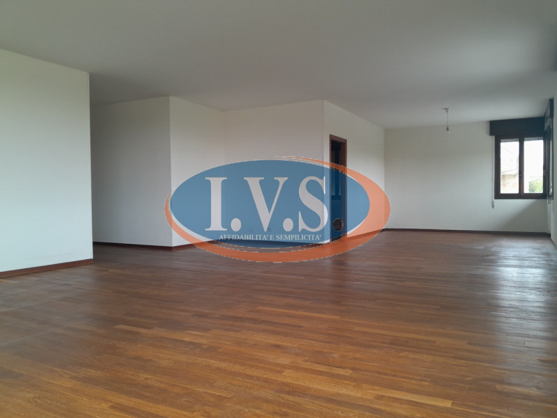 Se cerchi una casa a MONTEGALDELLA che non sia il solito appartamento, ma un’esperienza di beness...