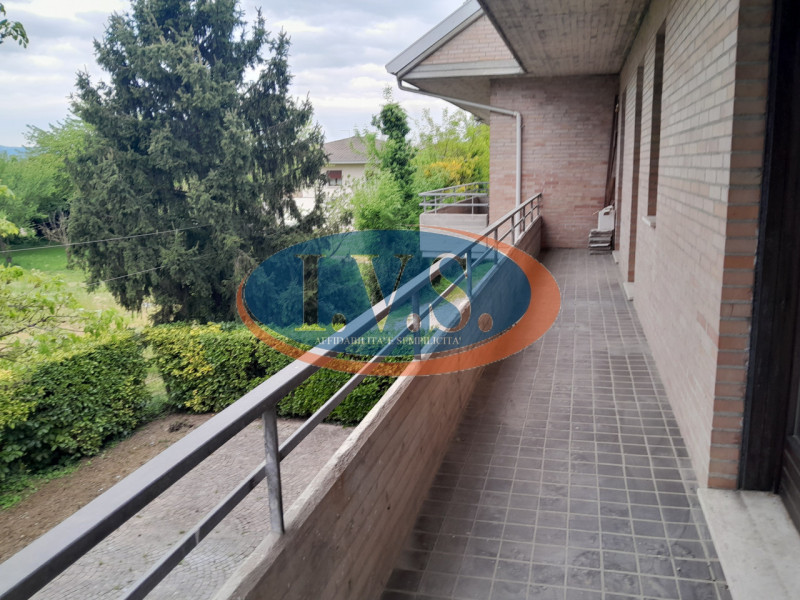 Se cerchi una casa a MONTEGALDELLA che non sia il solito appartamento, ma un’esperienza di beness...