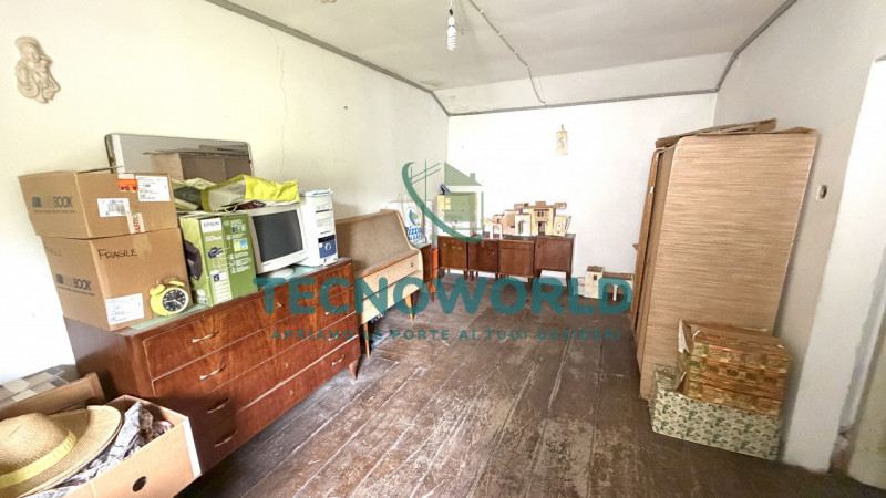 In vendita a San Tomio, frazione del comune di Malo, proponiamo un rustico indipendente dalle gra...