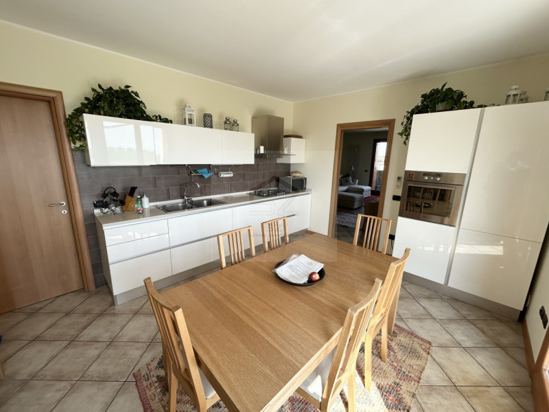 ALBIGNASEGO-S. AGOSTINO

 Ultimo piano con terrazzo abitabile – ottime condizioni

In posizione s...