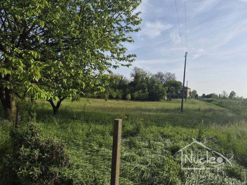 ROVOLON: Proponiamo in vendita porzione di abitazione accostata con ampio terreno di proprietà di...