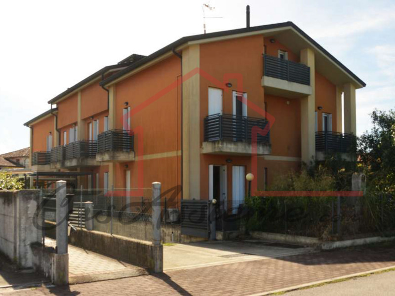 Rif. PE38624
La nostra Agenzia ha selezionato per Voi l'occasione del mese all'asta.

Proponiamo ...