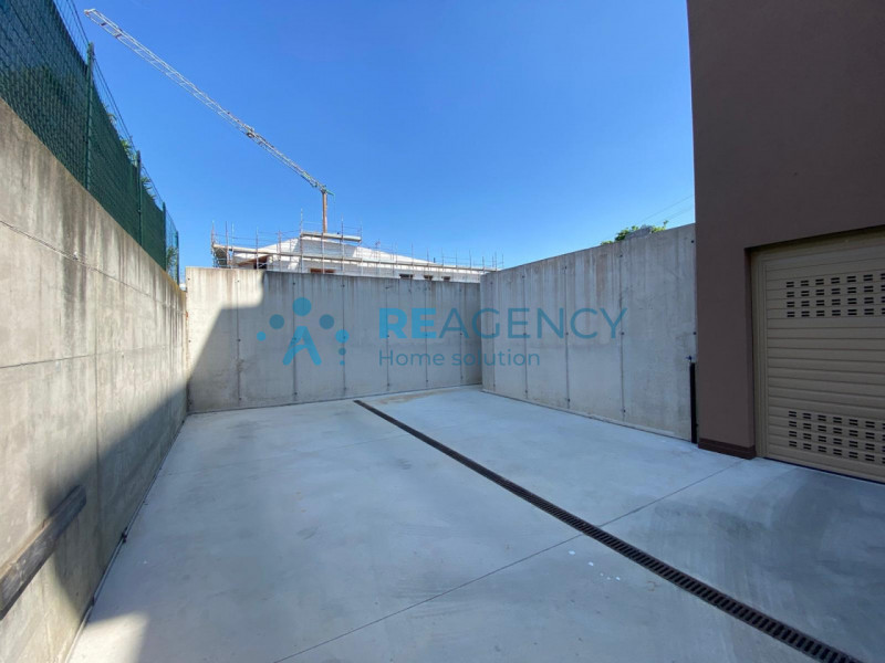 Stai cercando un NUOVO APPARTAMENTO TRICAMERE CON GIARDINO PRIVATO IN CLASSE A4?

Prezzo € 340.00...