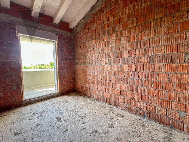 Proponiamo in vendita una splendida porzione di quadrifamiliare di nuova costruzione allo stato d...