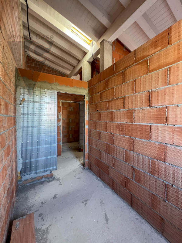 Proponiamo in vendita una splendida porzione di quadrifamiliare di nuova costruzione allo stato d...