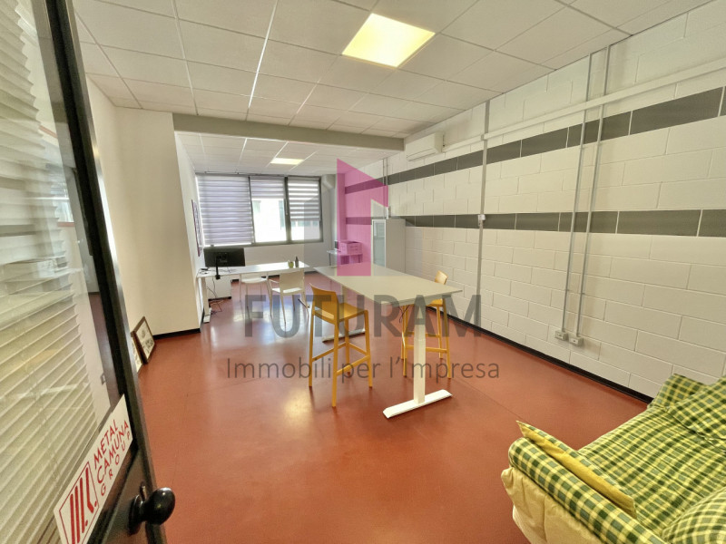 CAMISANO VICENTINO - 42FIL -PER INFO 0444/310220 

IN ZONA DI FORTE PASSAGGIO E BEN SERVITA, SI P...