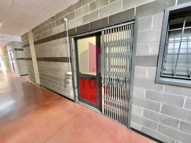 CAMISANO VICENTINO - 42FIL -PER INFO 0444/310220 

IN ZONA DI FORTE PASSAGGIO E BEN SERVITA, SI P...