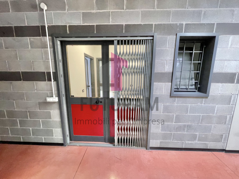 CAMISANO VICENTINO - 42FIL -PER INFO 0444/310220 

IN ZONA DI FORTE PASSAGGIO E BEN SERVITA, SI P...