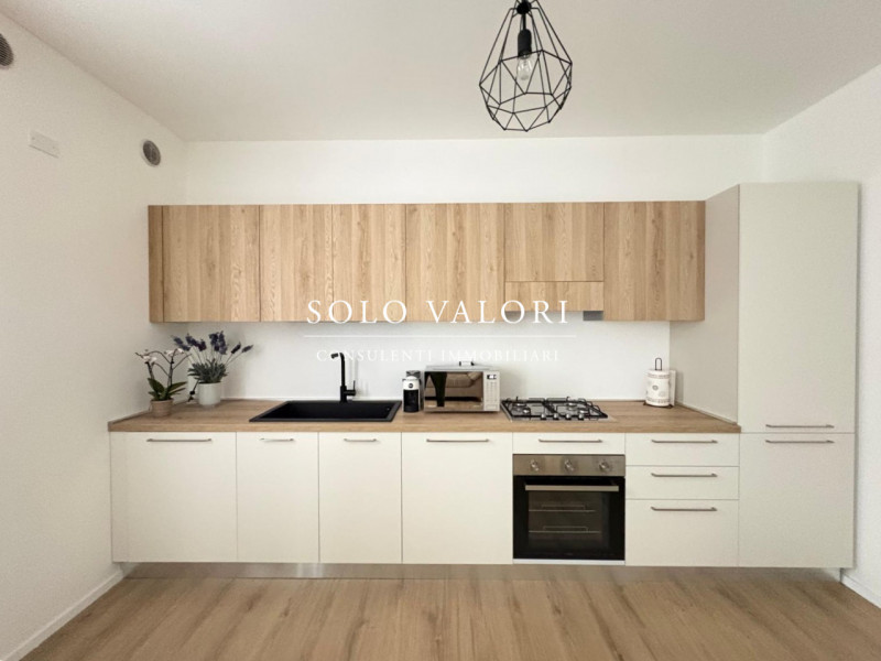 Rif. A931 – Mini appartamento su due livelli arredato – Castelfranco Veneto centro

 Per informaz...