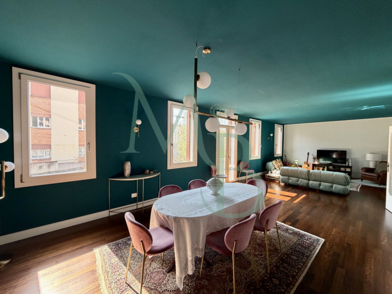 PADOVA – PORTA PORTELLO. Nel cuore di una delle zone più autentiche e ricercate della città, prop...