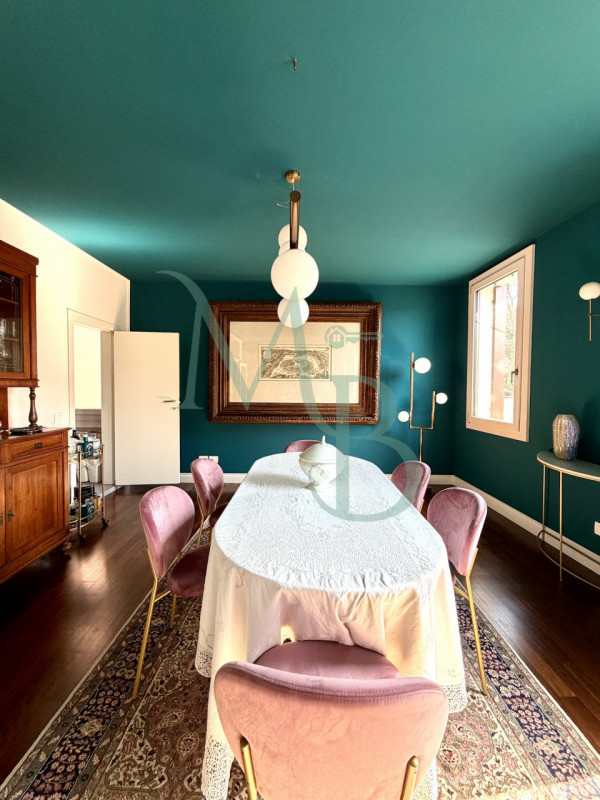 PADOVA – PORTA PORTELLO. Nel cuore di una delle zone più autentiche e ricercate della città, prop...