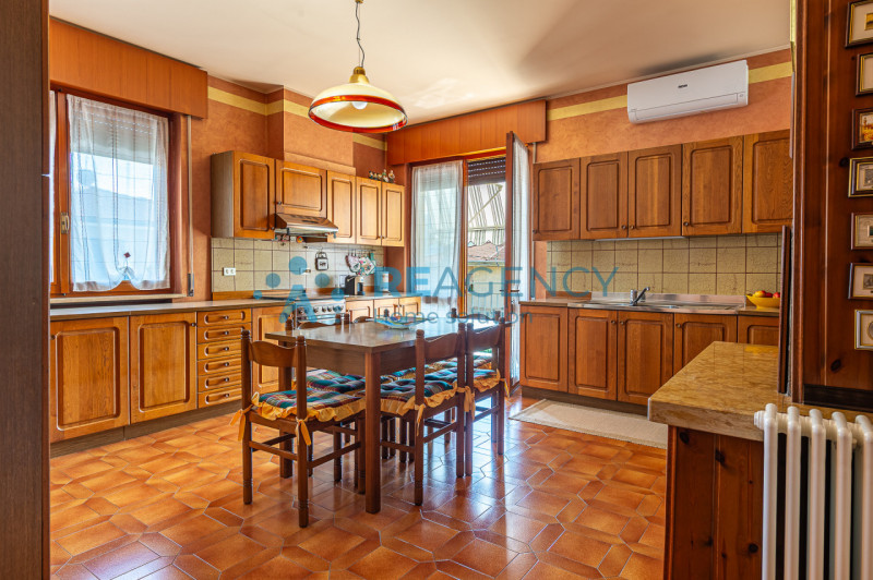 ARZIGNANO – Quartiere Mantovano.
Stai cercando una casa singola, indipendente, con giardino priva...