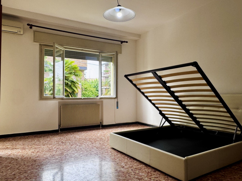Treviso, zona San Lazzaro. Codice YA13

Stanza per studenti/studentesse in affitto a Treviso

Pro...
