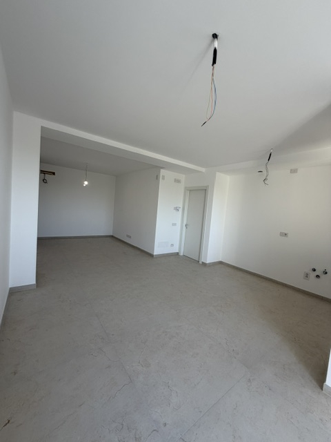 Vigodarzere zona centrale proponiamo nuovo appartamento  al 2° ed ultimo piano con ascensore.

L'...