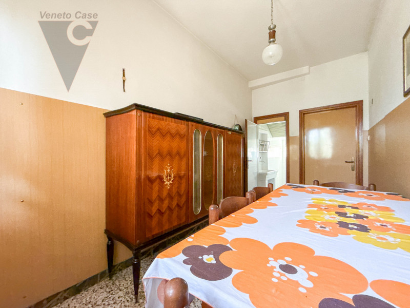 LOCALITA' CARPANE - CASA SINGOLA
Proponiamo in vendita, nella località Carpane, una casa singola ...