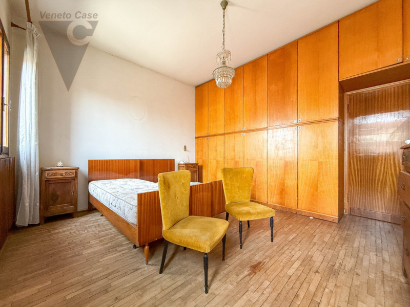 LOCALITA' CARPANE - CASA SINGOLA
Proponiamo in vendita, nella località Carpane, una casa singola ...