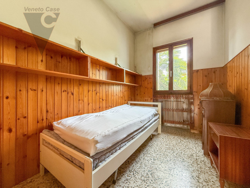 LOCALITA' CARPANE - CASA SINGOLA
Proponiamo in vendita, nella località Carpane, una casa singola ...