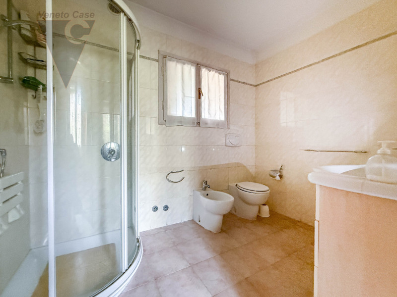 LOCALITA' CARPANE - CASA SINGOLA
Proponiamo in vendita, nella località Carpane, una casa singola ...