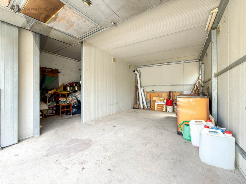 LOCALITA' CARPANE - CASA SINGOLA
Proponiamo in vendita, nella località Carpane, una casa singola ...