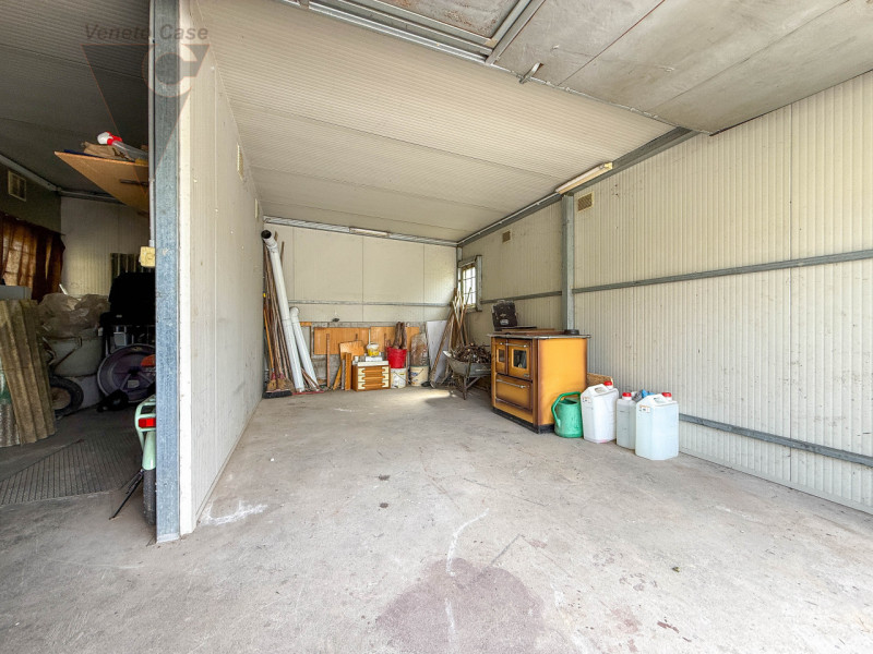 LOCALITA' CARPANE - CASA SINGOLA
Proponiamo in vendita, nella località Carpane, una casa singola ...