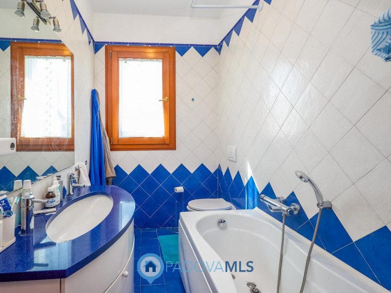 Immobile in esclusiva al Gruppo Padova MLS
In una delle zone residenziali più tranquille e richie...