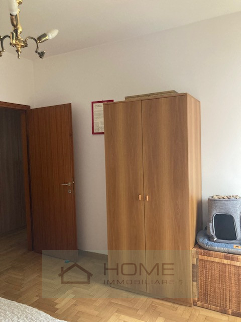 Luminoso e spazioso appartamento in affitto situato nella zona di Facciolati a Padova, completame...