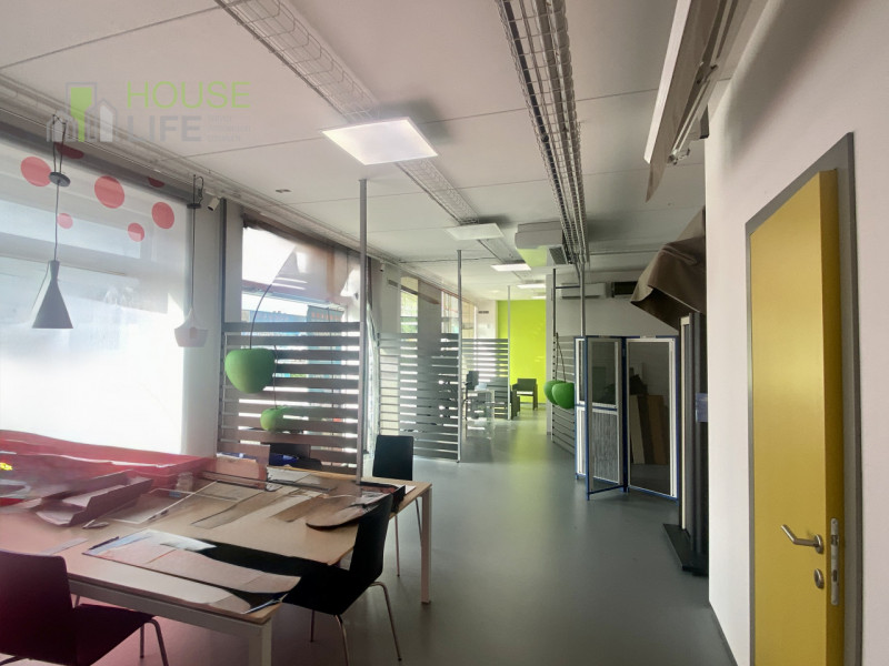 THIENE: in zona industriale e di facile accesso, IMMOBILE SINGOLO di 600 mq totali, disposto su d...