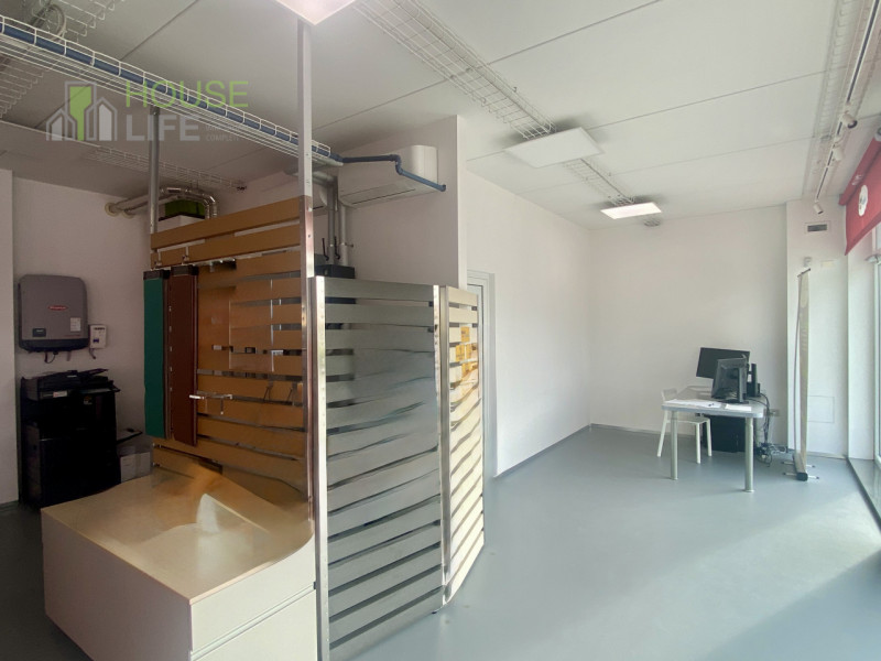 THIENE: in zona industriale e di facile accesso, IMMOBILE SINGOLO di 600 mq totali, disposto su d...