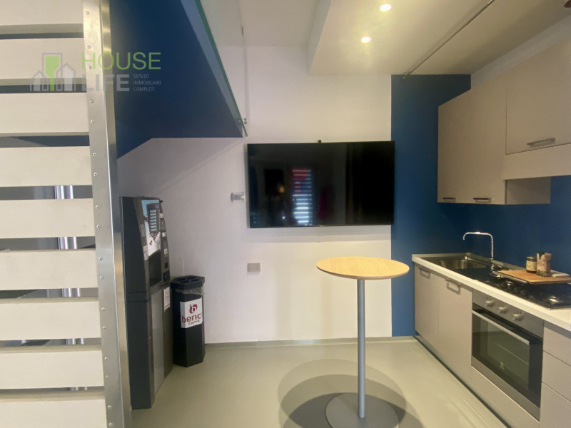 THIENE: in zona industriale e di facile accesso, IMMOBILE SINGOLO di 600 mq totali, disposto su d...