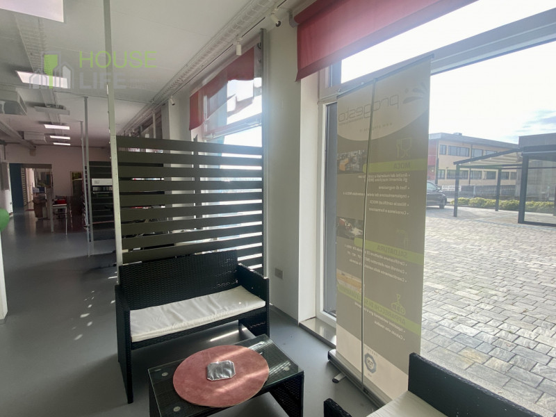 THIENE: in zona industriale e di facile accesso, IMMOBILE SINGOLO di 600 mq totali, disposto su d...