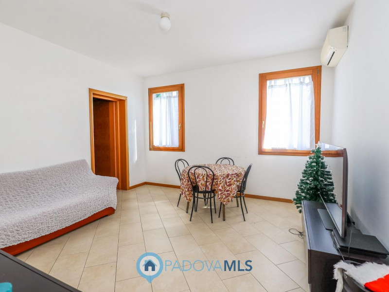 Immobile in esclusiva al Gruppo Padova MLS
In una delle zone residenziali più tranquille e richie...