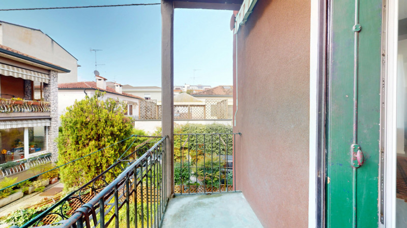 TI INVITIAMO A VISITARE PRIMA IL VIRTUL TOUR 3D DELL'APPARTAMENTO. COSI' POTRAI VISITARLO SOLO SE...