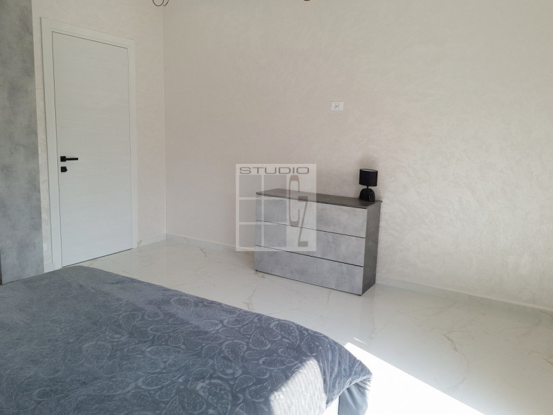 Proponiamo in vendita un elegante appartamento 125 mq situato nel cuore di Loreggia, nella zona c...