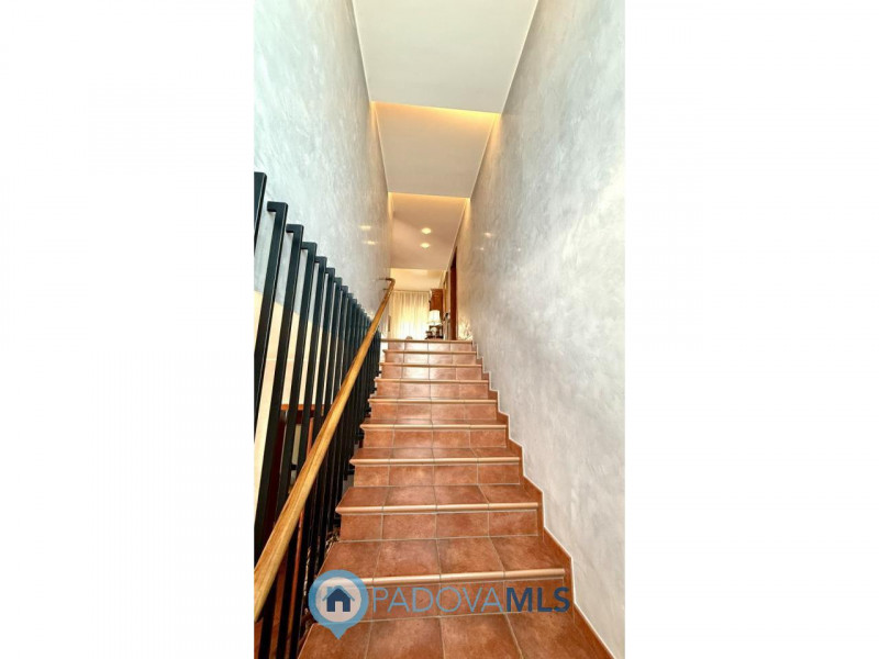 Immobile in esclusiva al Gruppo Padova MLS

SAN BELLINO - ARCELLA: In un contesto residenziale tr...