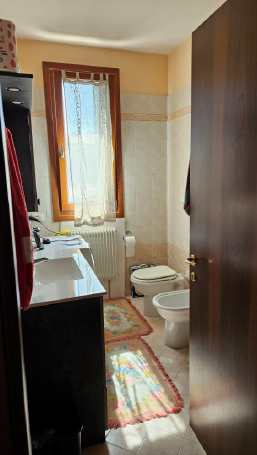 Rif. A.A.49-25

Vendita all'asta - appartamento al 1° piano con garage in data 29 maggio 2026

De...