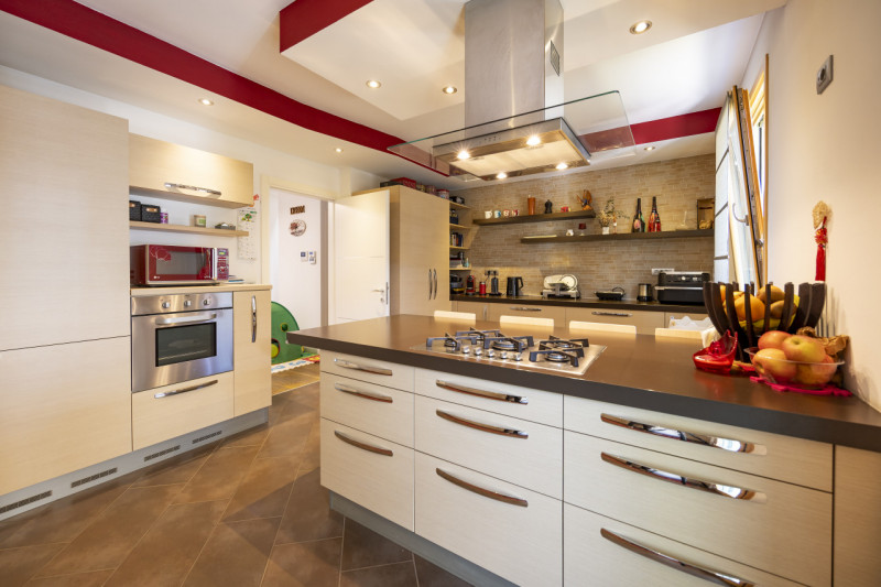 Porzione di recente costruzione ubicata a San Vito di Vigonza in un contesto immerso nel verde e ...