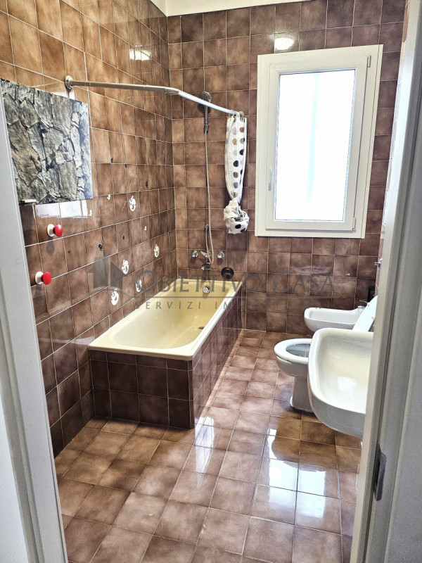 Rif. PD190 – PADOVA Q.RE BRUSEGANA

In un contesto residenziale riservato e ben servito, proponia...