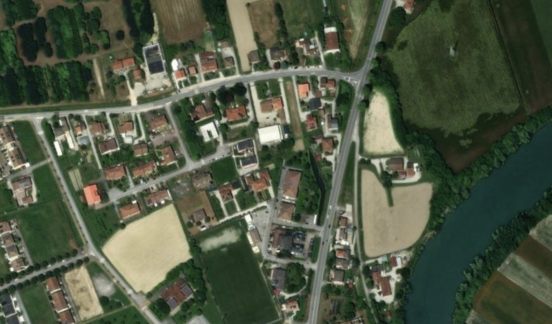 Piazzola sul Brenta: in tranquilla zona residenziale nei pressi del centro di Vaccarino, è in ven...