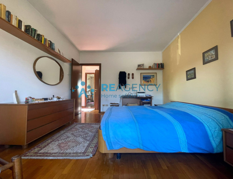 In una delle zone più tranquille e residenziali di Altavilla Vicentina, proponiamo in vendita que...