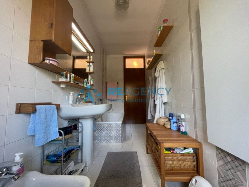 In una delle zone più tranquille e residenziali di Altavilla Vicentina, proponiamo in vendita que...