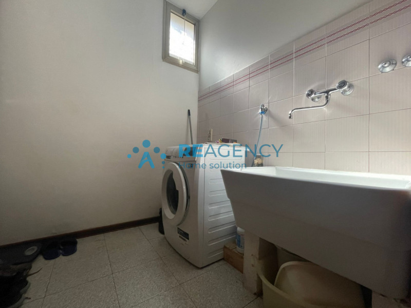 In una delle zone più tranquille e residenziali di Altavilla Vicentina, proponiamo in vendita que...