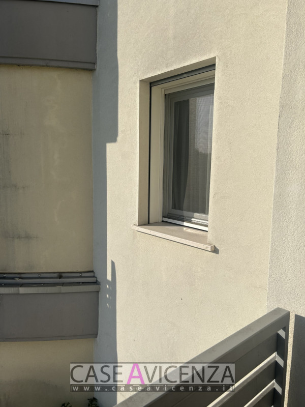 GRISIGNANO CENTRO - APPARTAMENTO PER LAVORATORI - AFFITTIAMO Appartamento con 4 posti letto, comp...