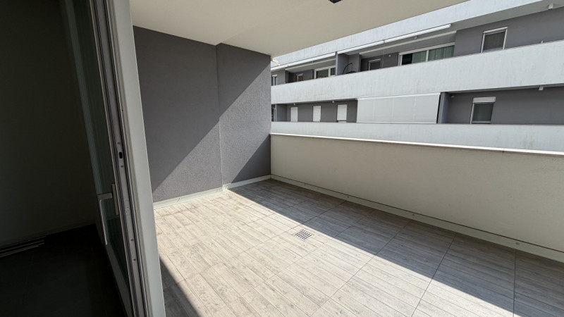 Scopri il tuo nuovo nido nel cuore di Perarolo, Vigonza! Ti presentiamo un esclusivo appartamento...