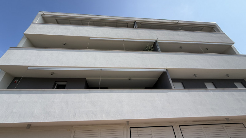 Scopri il tuo nuovo nido nel cuore di Perarolo, Vigonza! Ti presentiamo un esclusivo appartamento...