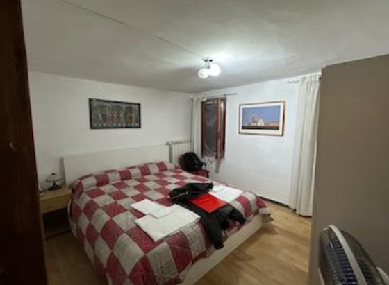 Rif. A.A.358-233

Vendita all'asta - abitazione su 4 livelli in data 29 maggio 2026

Descrizione:...