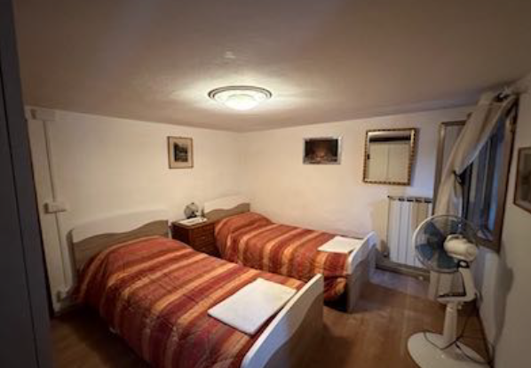 Rif. A.A.358-233

Vendita all'asta - abitazione su 4 livelli in data 29 maggio 2026

Descrizione:...