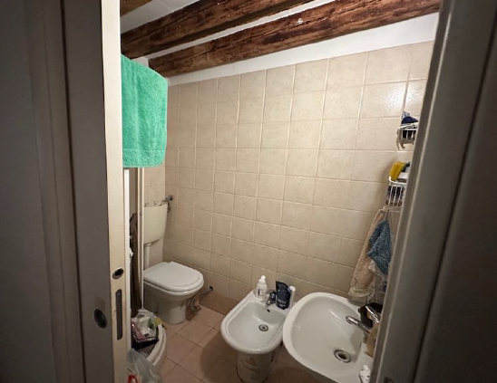 Rif. A.A.358-234

Vendita all'asta - appartamento al 1° piano in data 29 maggio 2026

Descrizione...