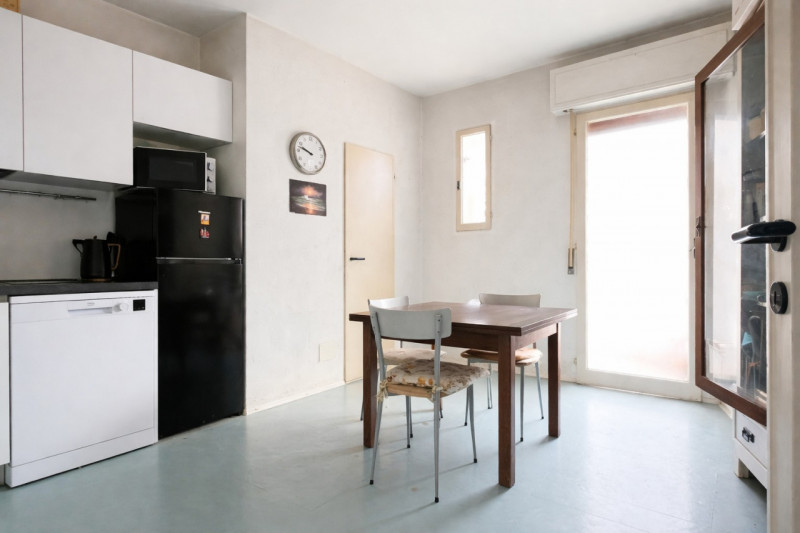 PADOVA – ZONA OSPEDALI

Proponiamo in vendita luminoso appartamento situato al secondo piano di u...