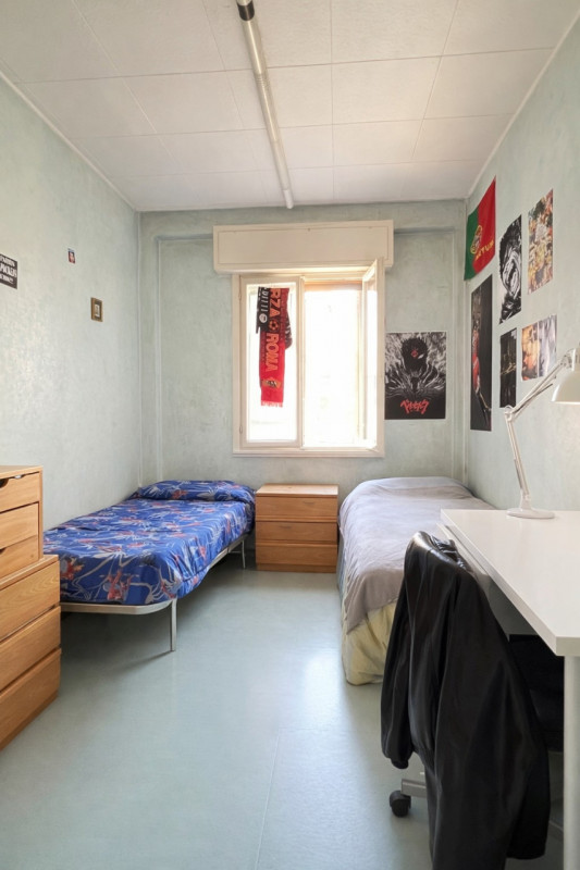 PADOVA – ZONA OSPEDALI

Proponiamo in vendita luminoso appartamento situato al secondo piano di u...