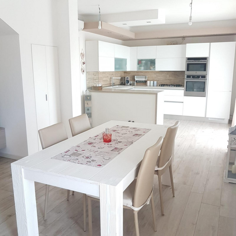 ALBIGNASEGO San Giacomo vendesi appartamento su due livelli primo e sottotetto in un complesso di...